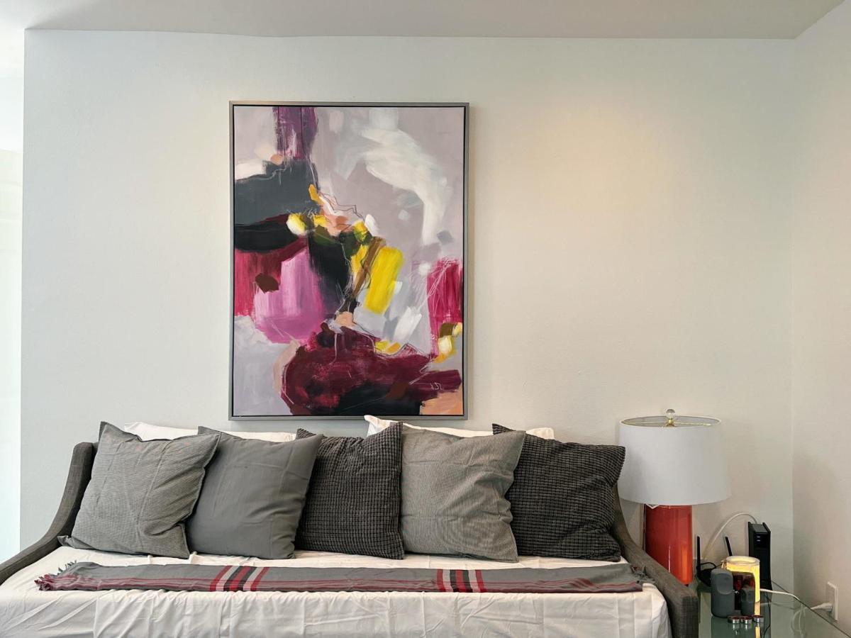 Hollywood Purple Habitat Villa Los Angeles Eksteriør bilde